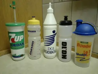 Drikkeflasker + 1 Shake it/ drikkeflaske