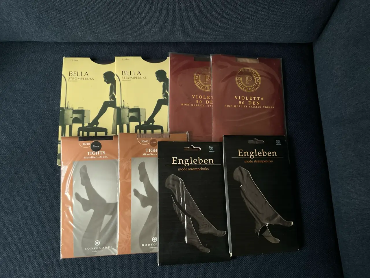 Billede 1 - 8 nye par nylon strømpebukser i farverne sort, mør