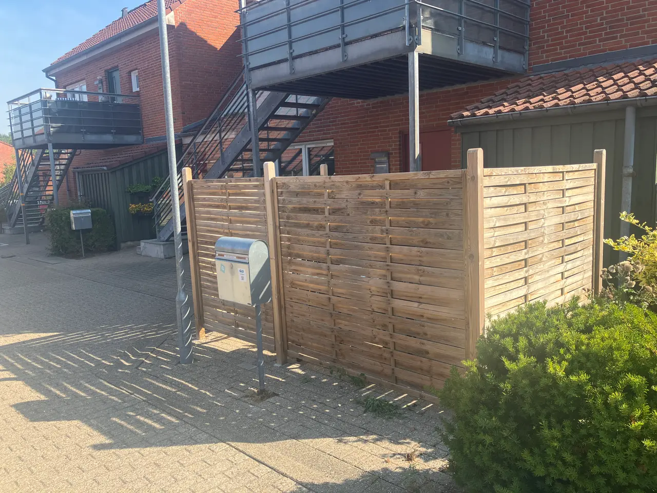 Billede 1 - Lamelhegn fr Jem og Fix