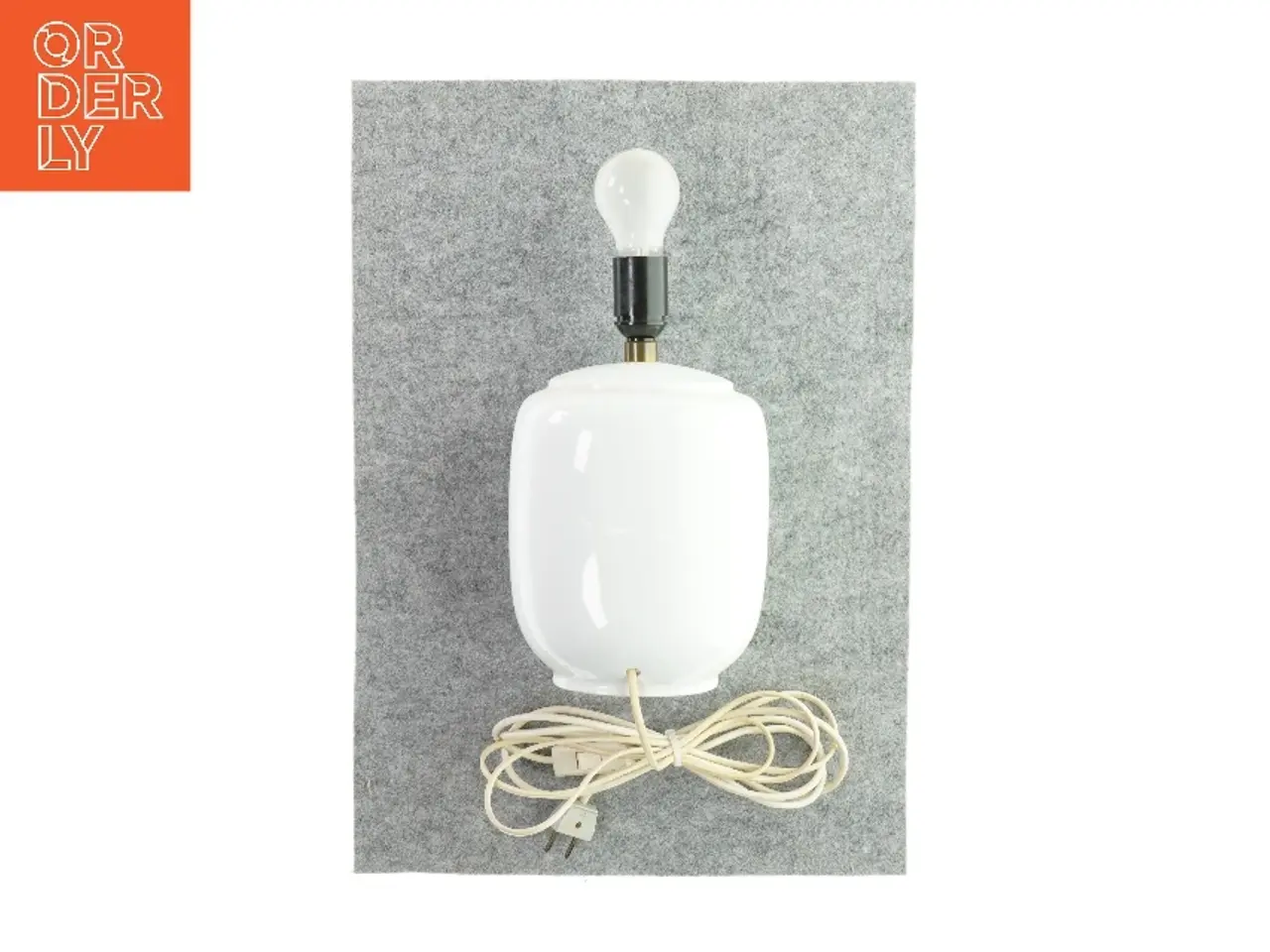 Billede 2 - Lampe med motiv (str. LBH 17x13x38 cm)