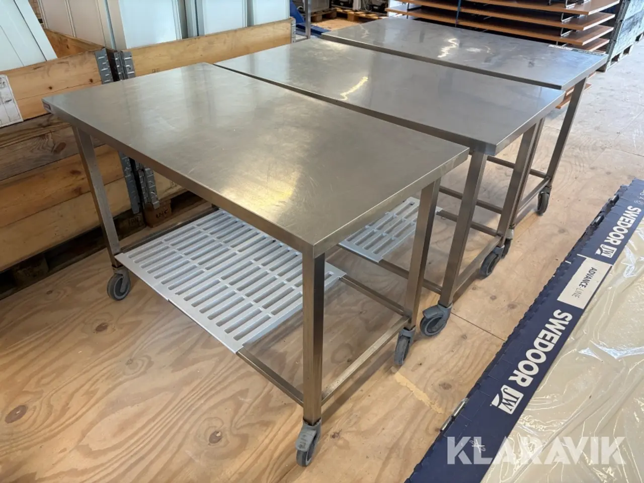Billede 3 - Rustfri stålborde på hjul - 3 styk