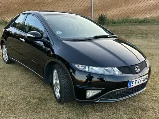 Honda Civic 1.8 Sport 140 hk – Nysynet – Velholdt