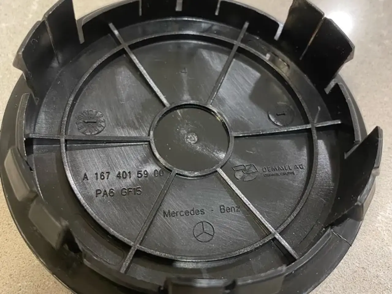 Billede 2 -  Navkapsler til Mercedes fælge (Originale)
