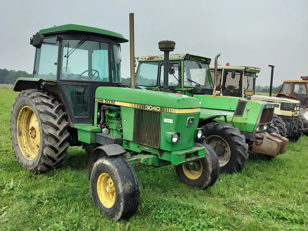 Billede 1 - Købes maskiner, biler, havetraktor, trailer, osv