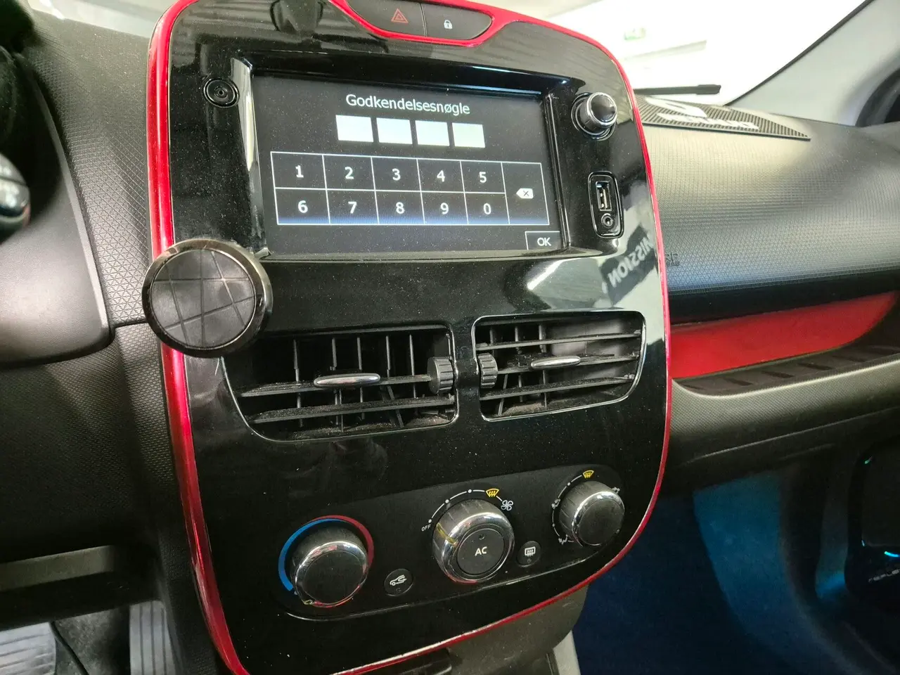 Billede 8 - Renault Clio 0,9 TCE Expression 90HK 5d