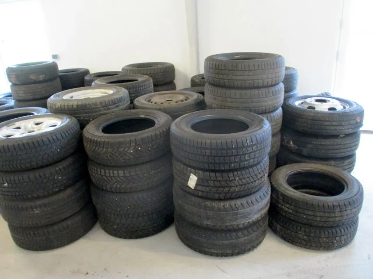 Billede 4 - 133 varevognsdæk/4X4 15"16"17"18" rest/exportsalg