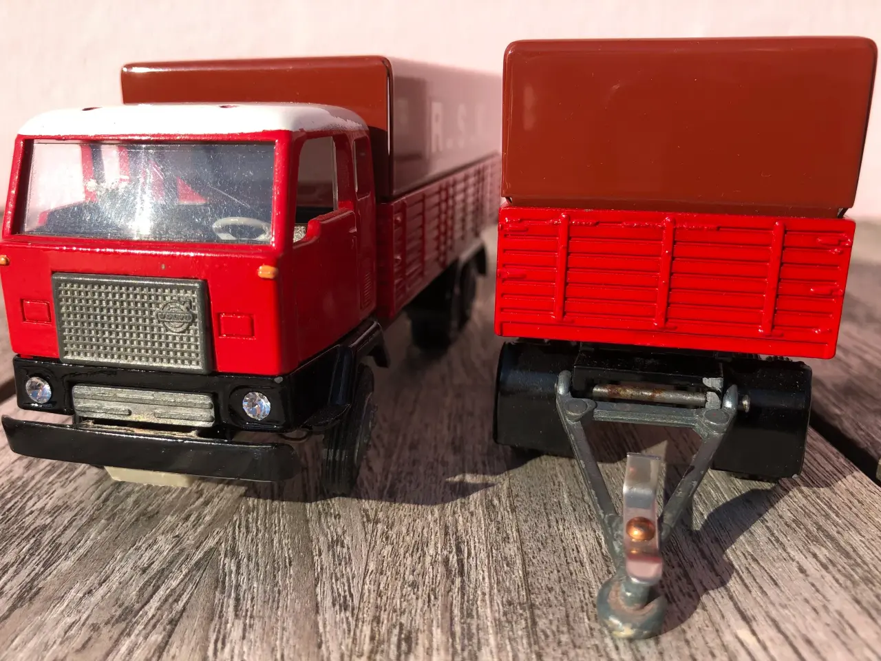 Billede 3 - TEKNO...VOLVO FB88 og ANHÆNGER R.S.K.