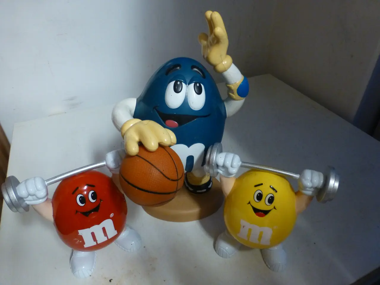 Billede 2 - Figur i plast til Slik M&M