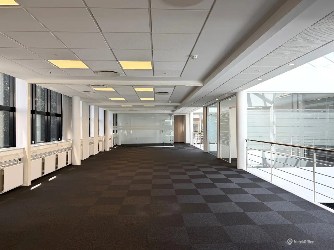 Billede 2 - Albertslunds flotteste kontor midt i en oase