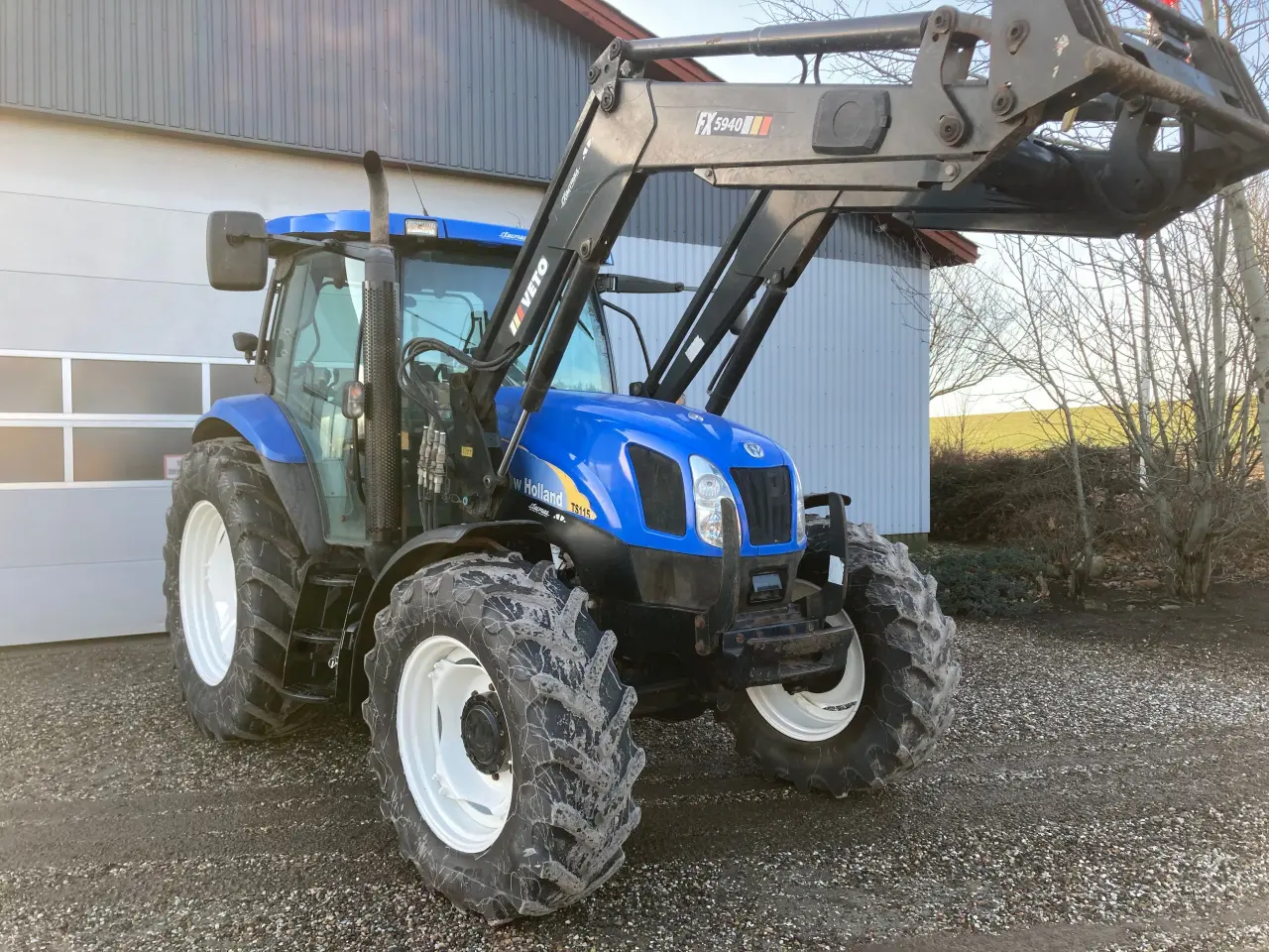 Billede 2 - Traktor med frontlæsser købes