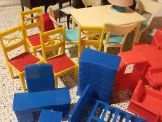 Møbler til dukkehuset