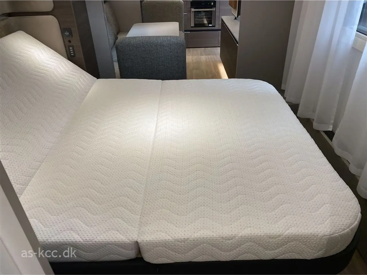 Billede 19 - 2027 - Adria Alpina 663 HT Twin Alde Centralvarme   Ny generation af Adria Alpina 663 HT