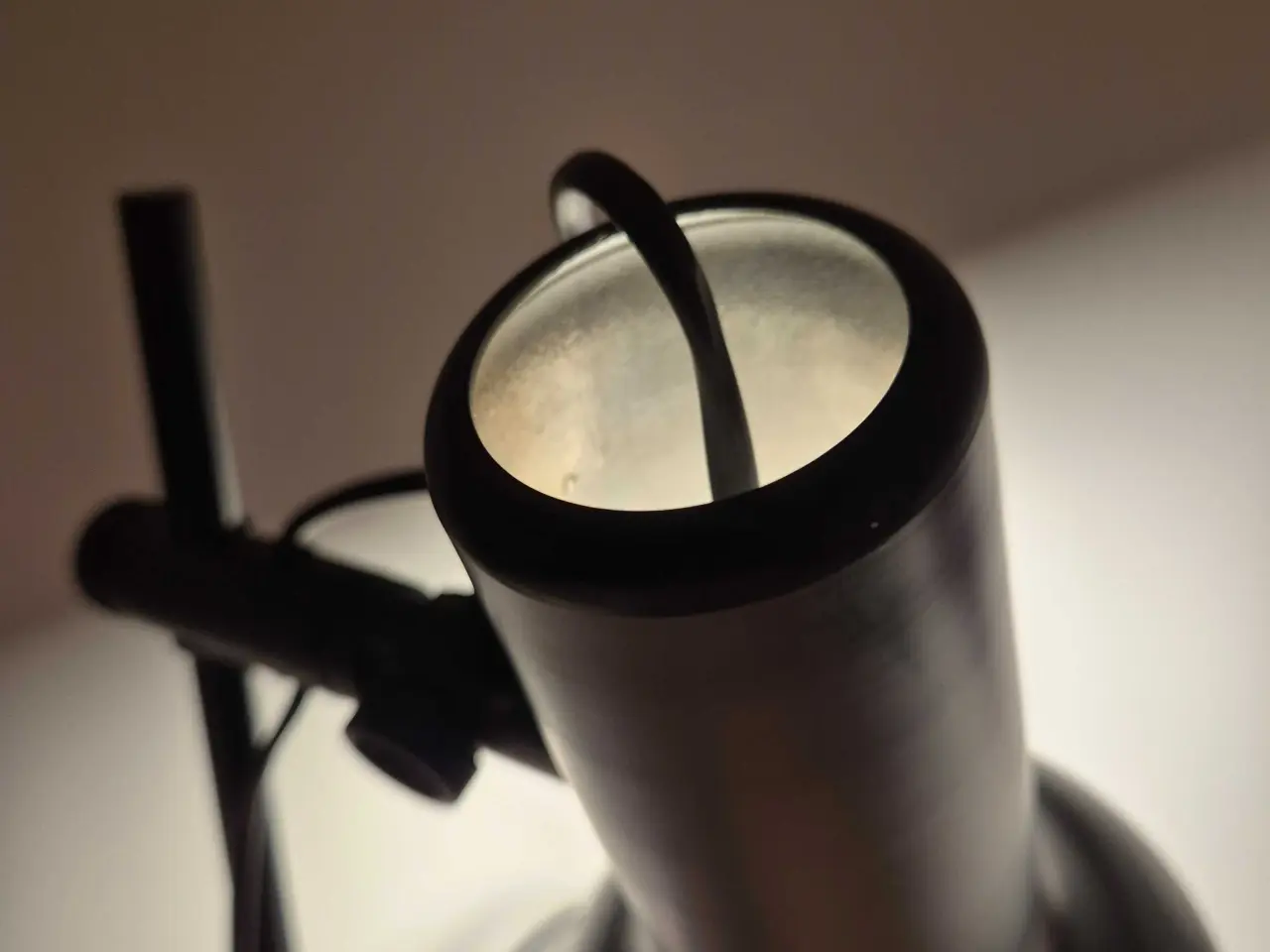 Billede 8 - Kulsort vintage gulvlampe med to spot 