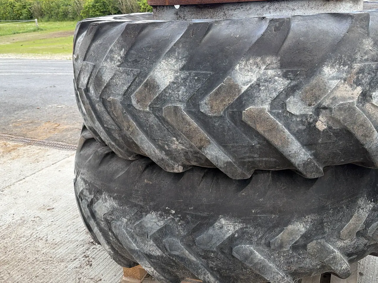Billede 2 - Tvillinghjul 20.8/R38 / 520/85R38
