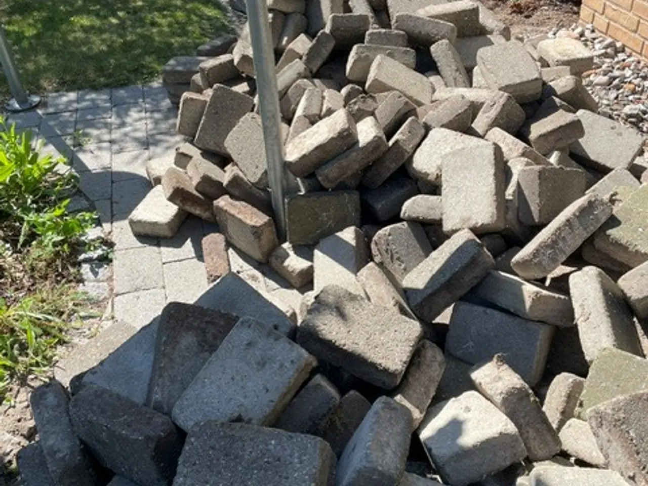 Billede 1 - Grå herregårdssten / belægningssten 24 m2