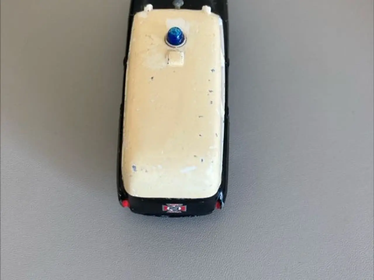 Billede 2 - Tekno Mercedes-Benz 220 s ambulance 