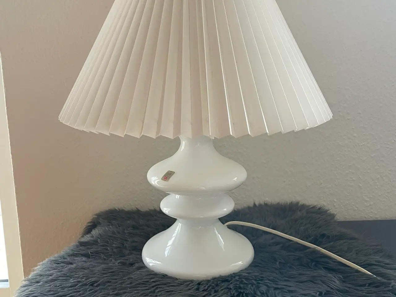 Billede 1 - Holmegård bordlampe Mary opal med hvid skærm