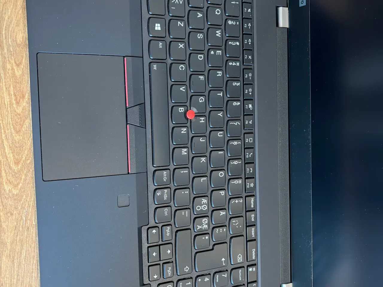 Billede 2 - Lenovo ThinkPad T15 Gen 1