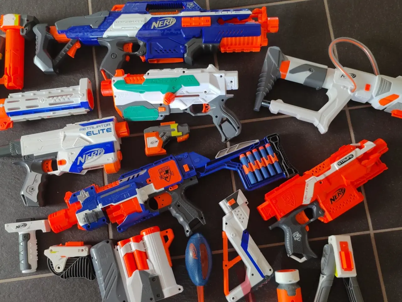Billede 1 - NERF GUNS stor samling