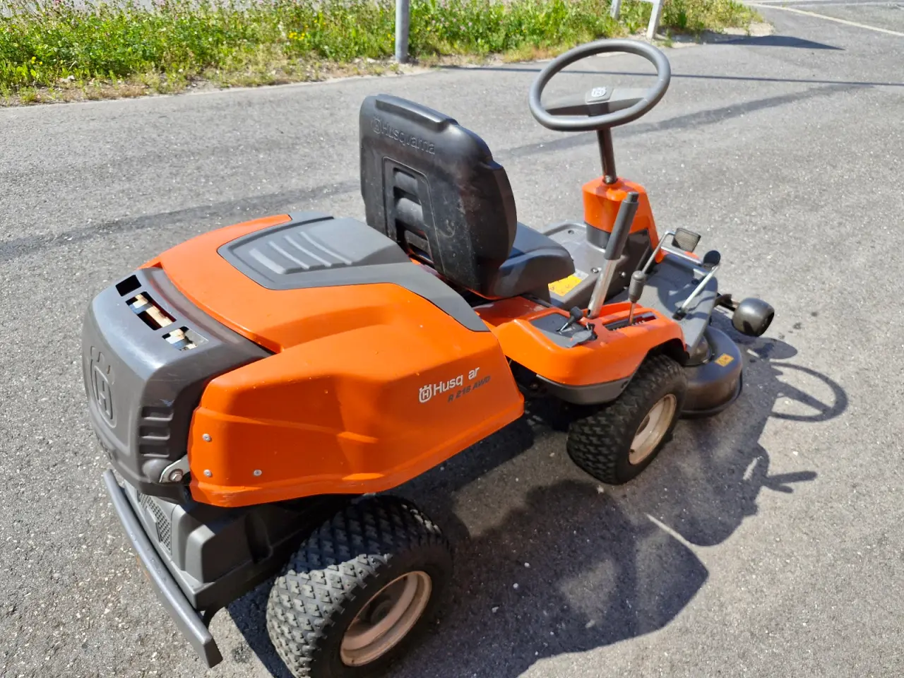 Billede 4 - Husqvarna R216AWD m. 94cm Combi Klippedæk