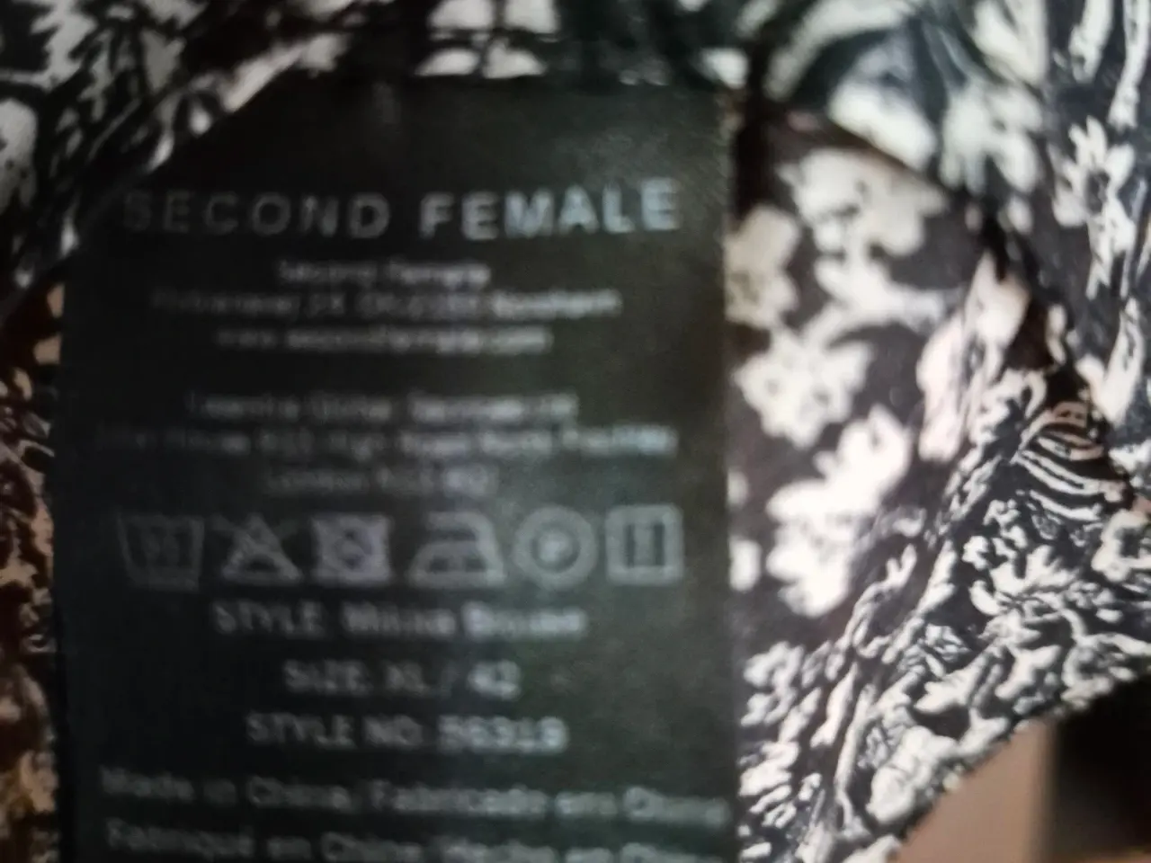 Billede 6 - Flot second female bluse