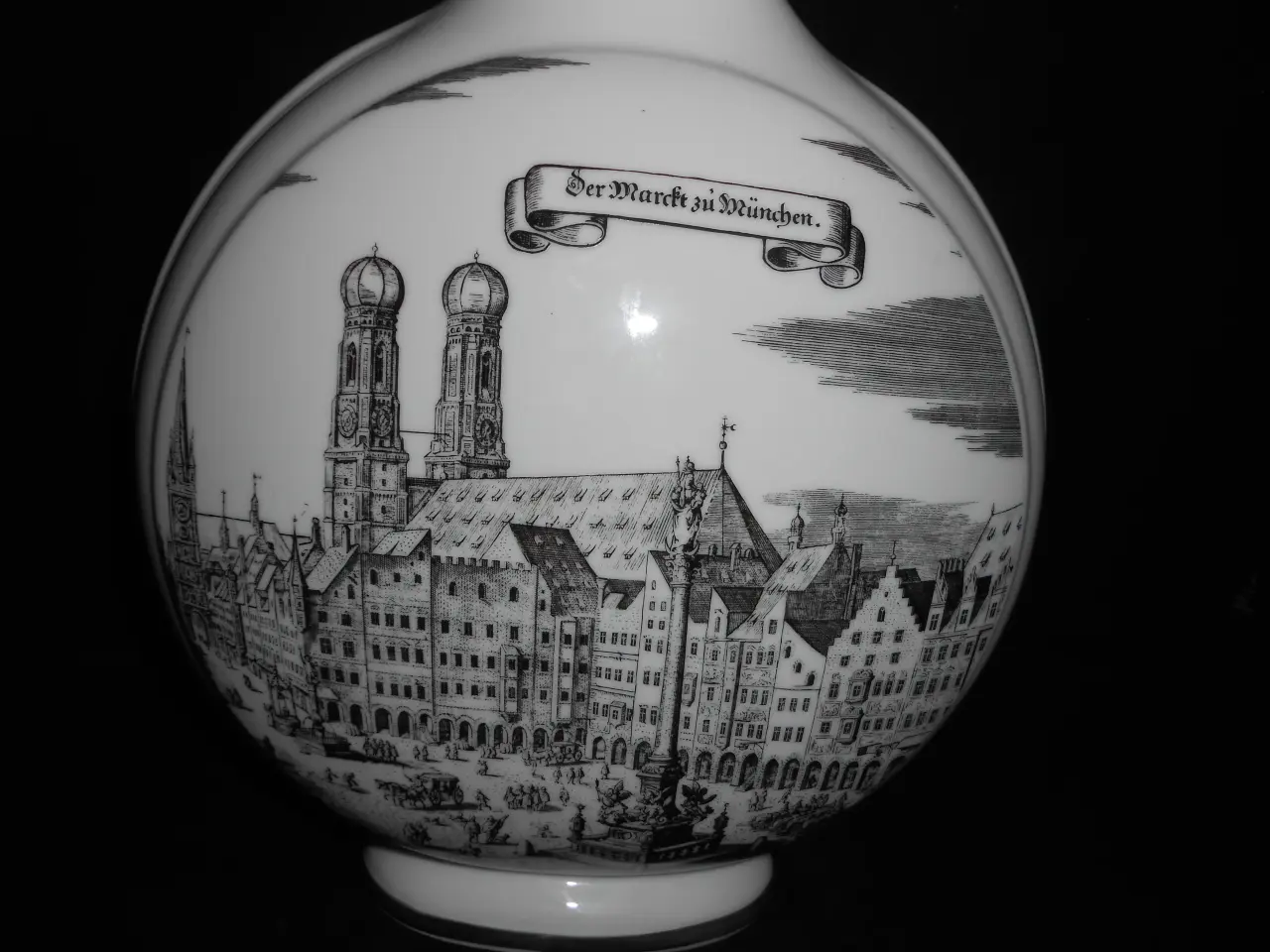 Billede 3 - Stor Porcelæn kande motiv af München 31 cm høj