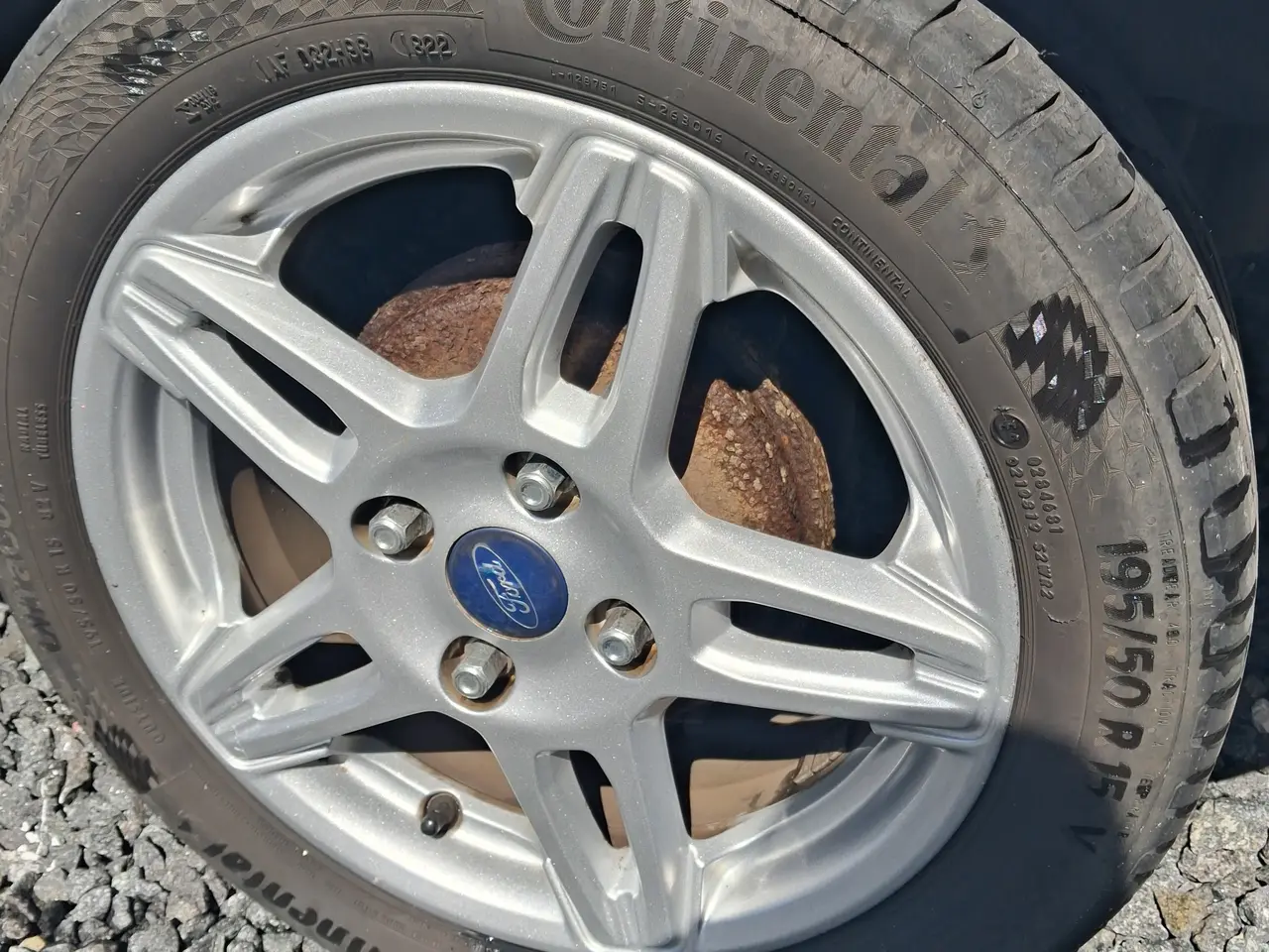 Billede 2 - Alufælge, 15 " med sommerdæk til Ford Fiesta