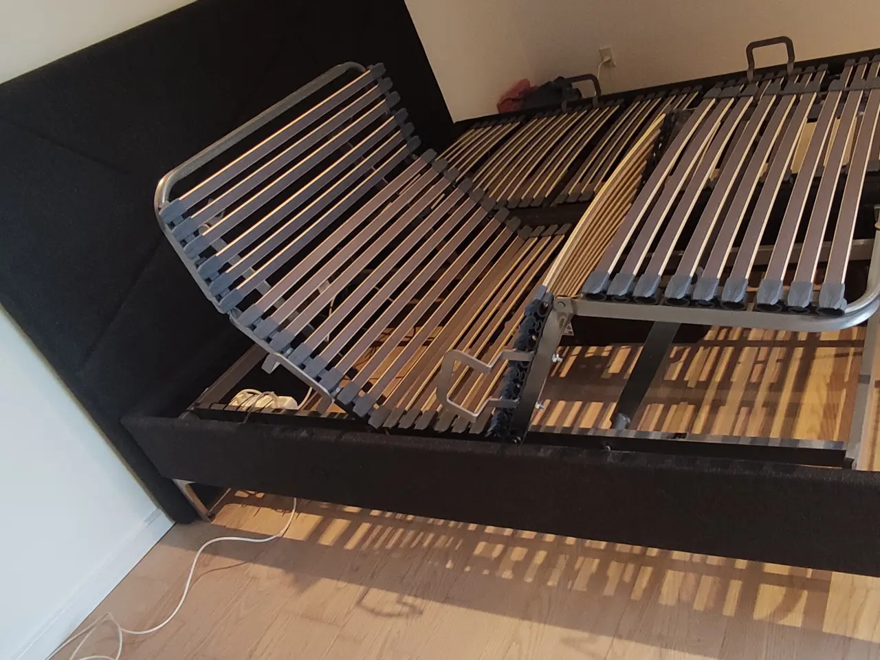 Billede 9 - Luksus Curem elevationsseng 180x200 - komplet