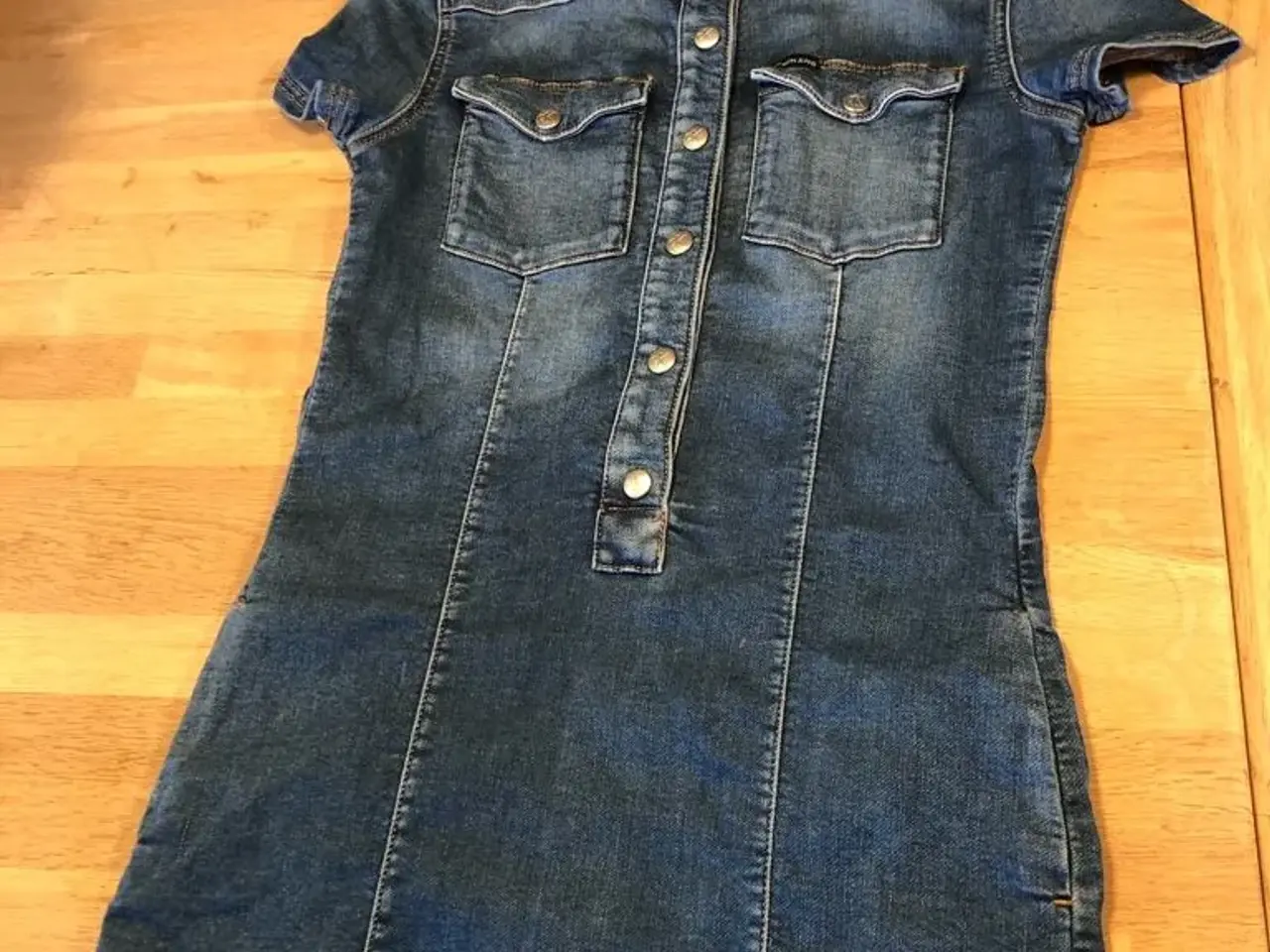 Billede 2 - Super smart Calvin Klein kjole str. 16 