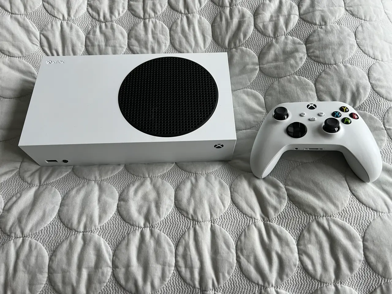 Billede 1 - X box 512 GB SSD med ekstra controller sælges