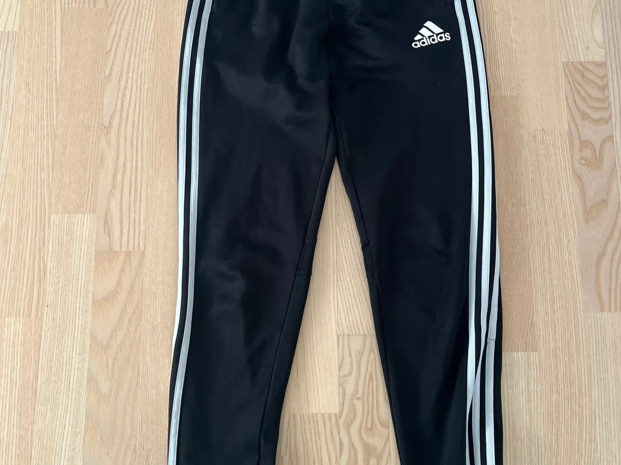 Billede 1 - Adidas træningsbukser str 164