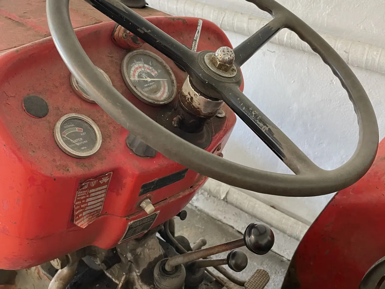 Billede 7 - Rød Massey Ferguson 135 - 1967 - Benzin