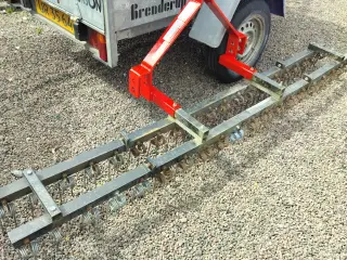 Gårdspladsrive til 3 punkt traktor 