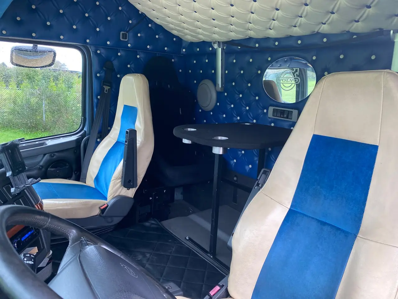 Billede 17 - Volvo FH12 med Wilson trailer og telt