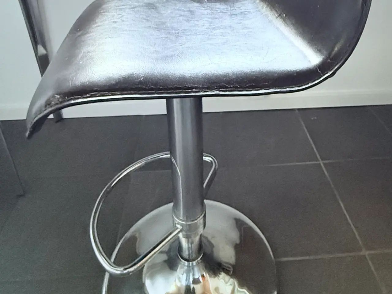 Billede 2 - Barstol med patina