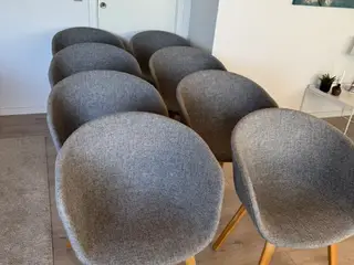 HAY AAC23 med polstring og egetræsben