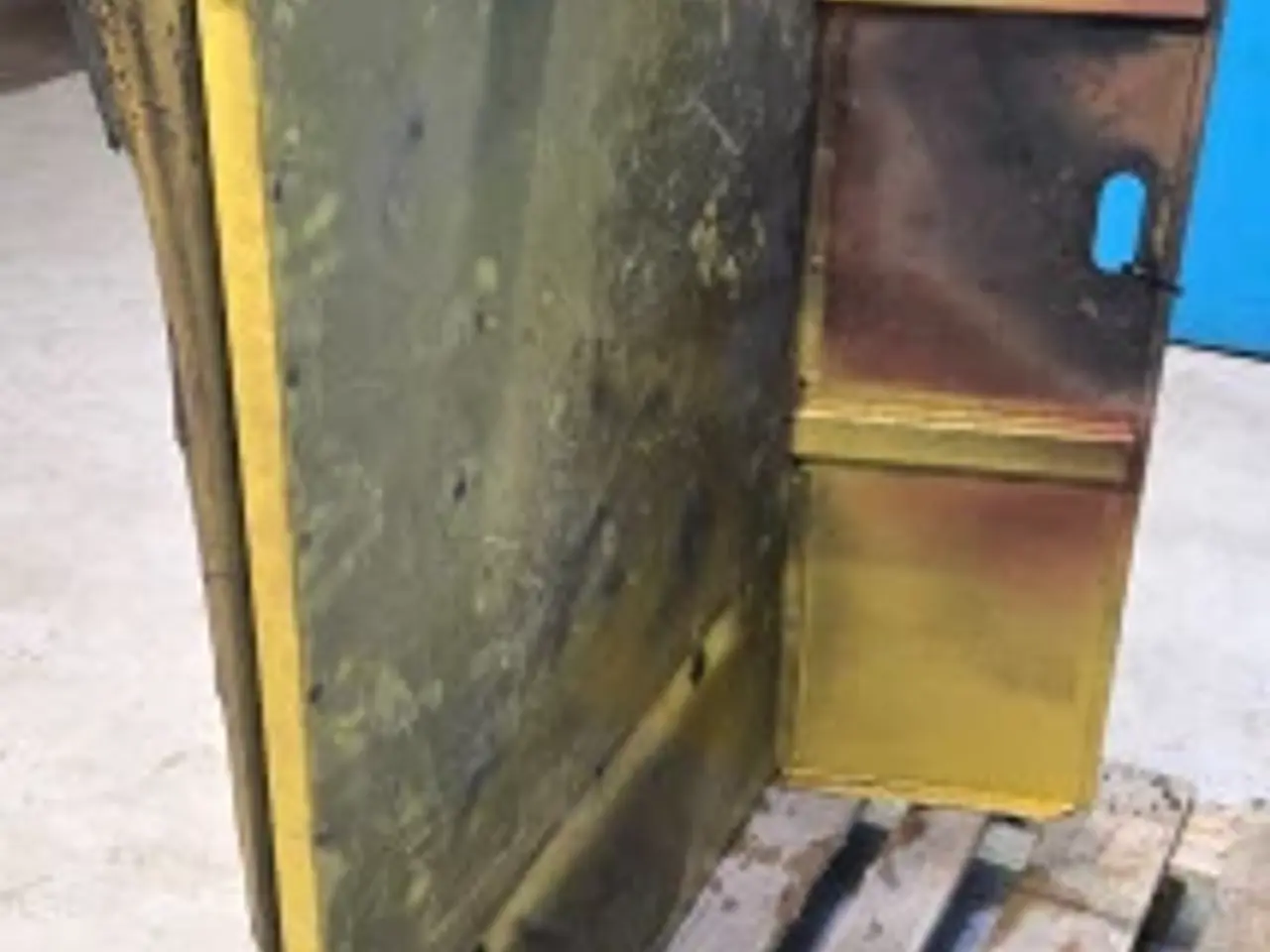 Billede 7 - New Holland TX68 Motorhjelmpanel 84036179