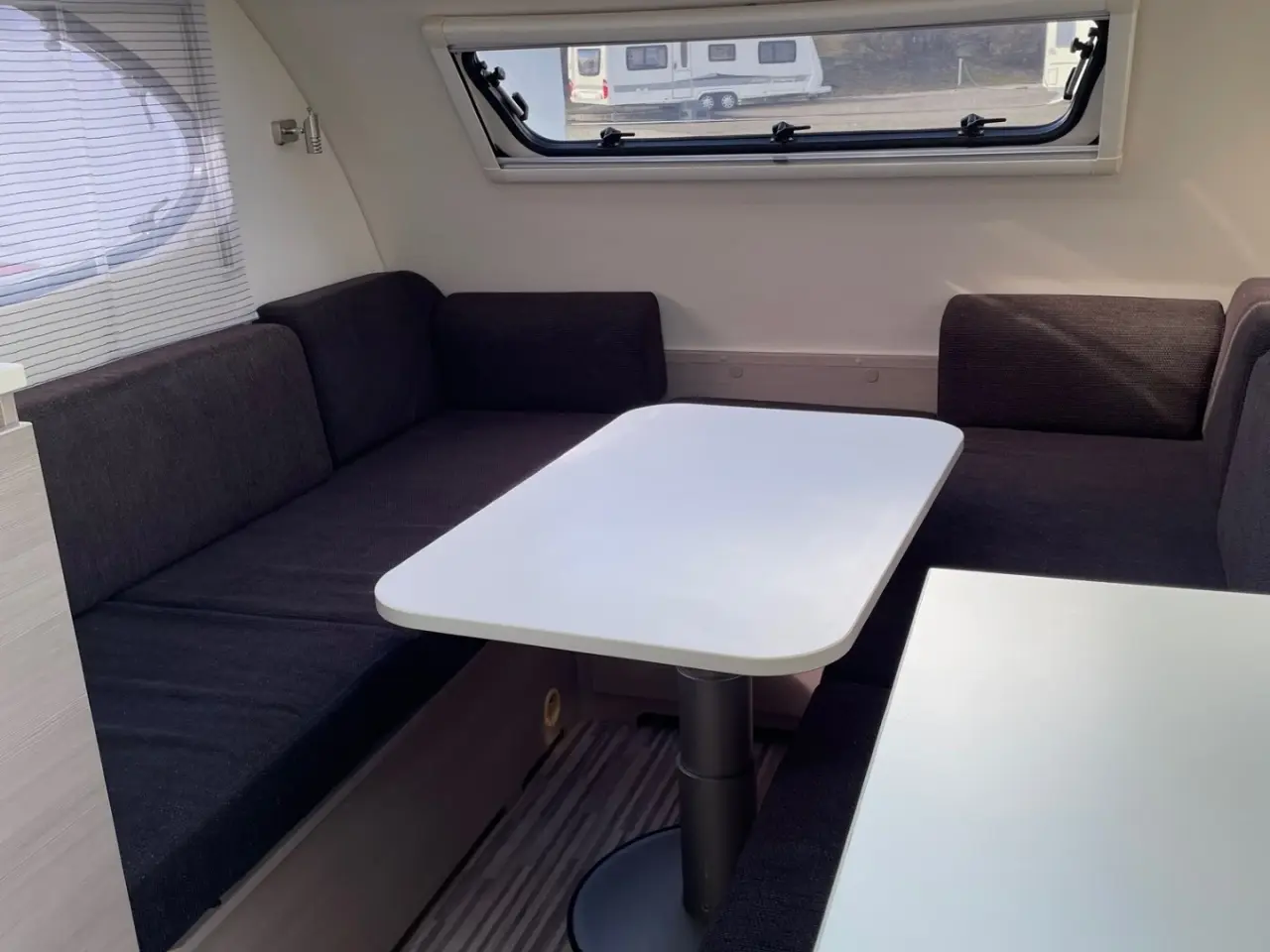 Billede 3 - Campingvogn - Adria Action 361 LH 2014
