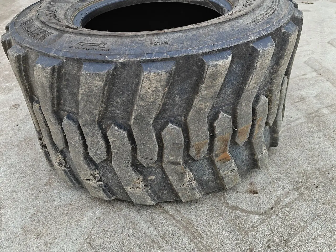 Billede 2 - H. D. RIM GAURD 31x15.5-15 XXX