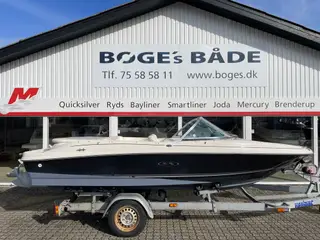 175 Sport Bowrider med 135 hk Mercruiser 3,0L 4 takt i/b og 1350 kg Variant bådtrailer