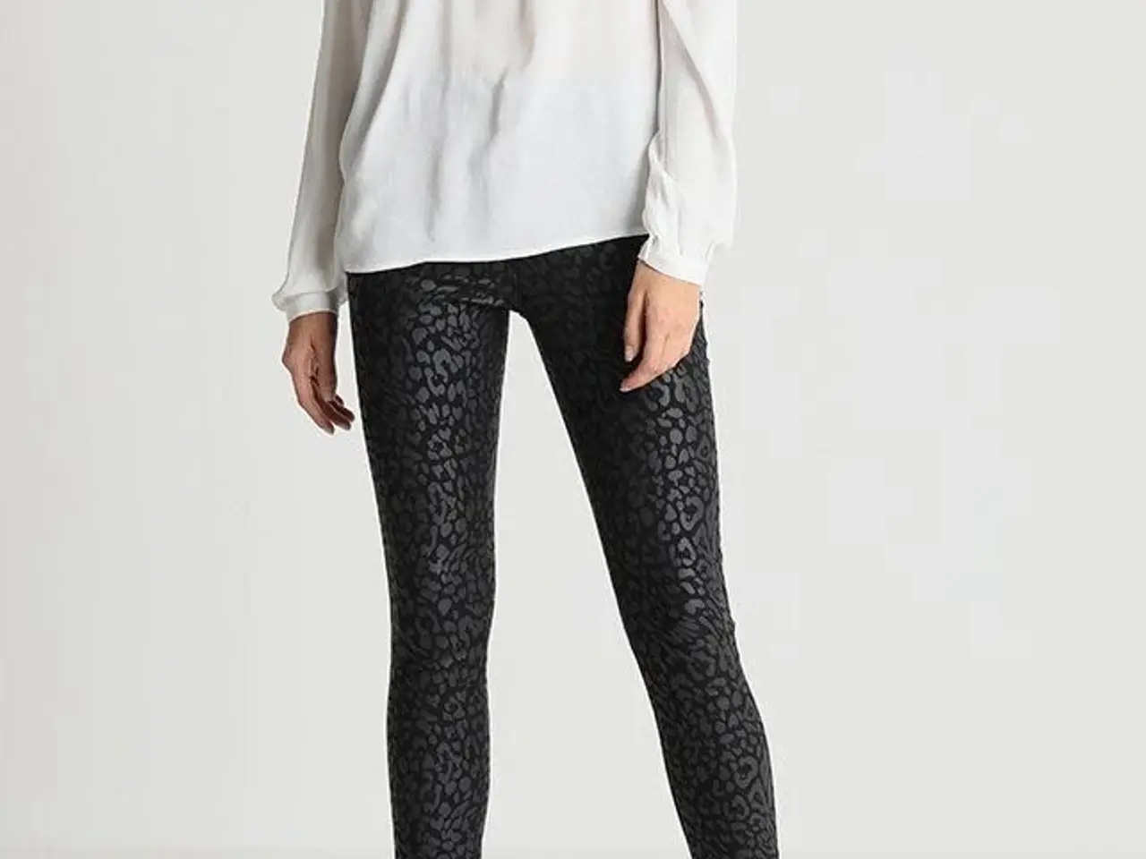 Billede 7 - Modström sort bluse
