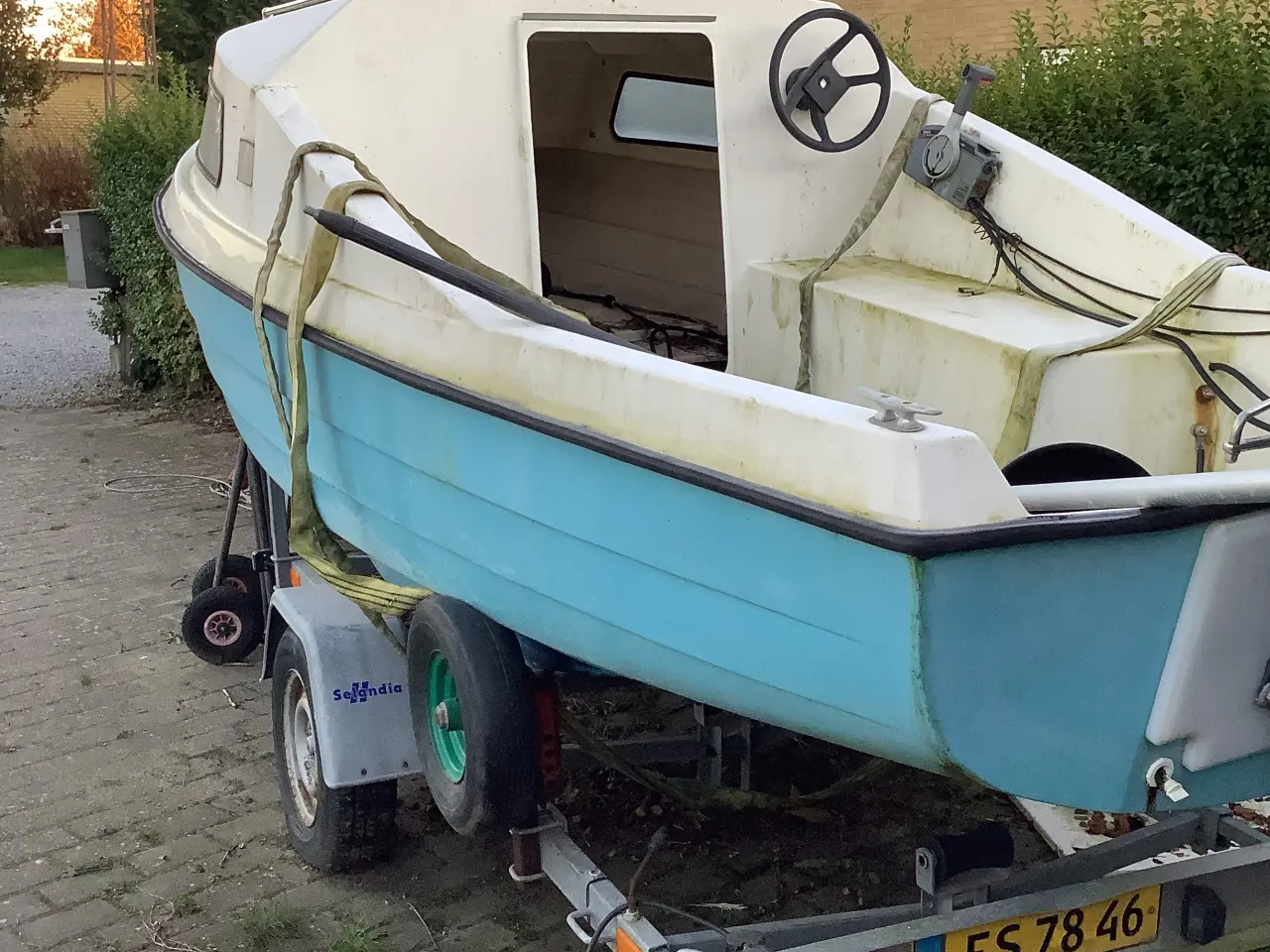 Billede 1 - Kabinebåd med bådtrailer