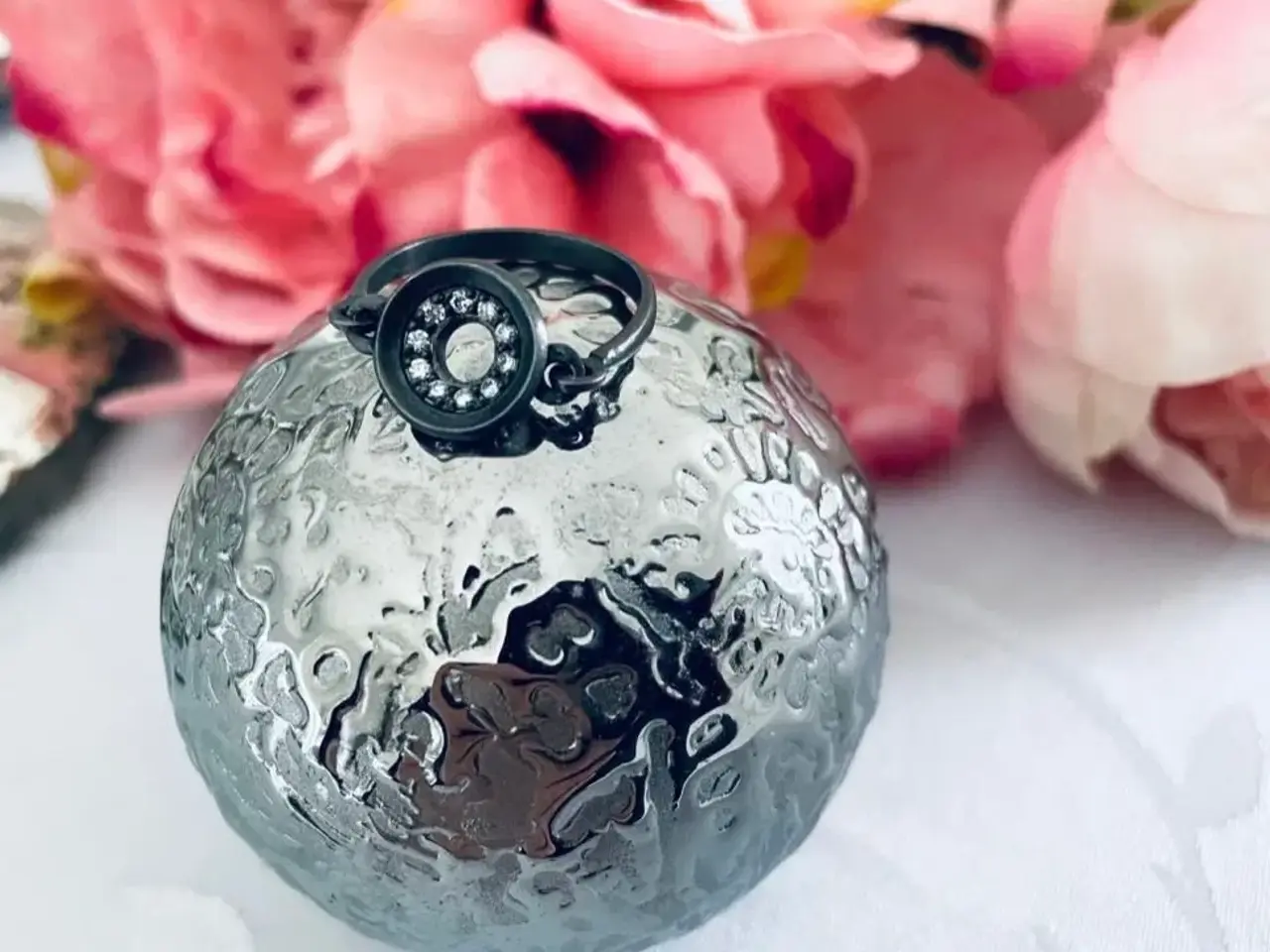 Billede 3 - Dansk design ring med 10 brillanter