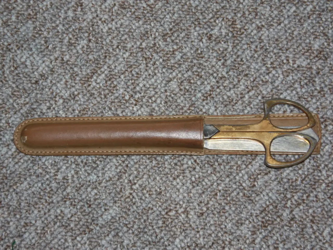 Billede 2 - Papirsaks, brevåbner og etui
