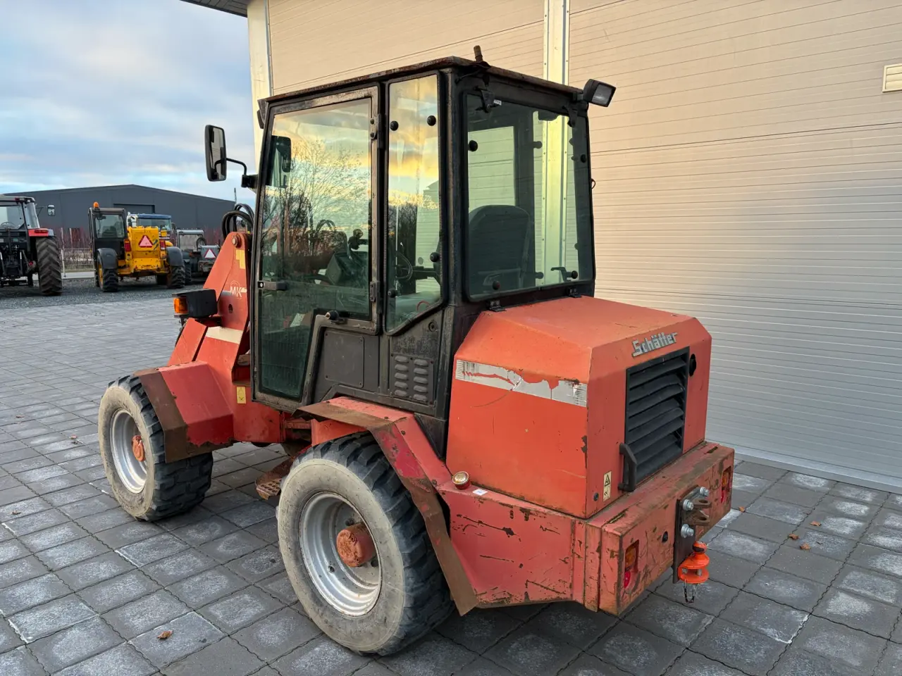 Billede 2 - Schaffer 548 - med skovl og gafler.