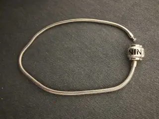 Pandora spinning