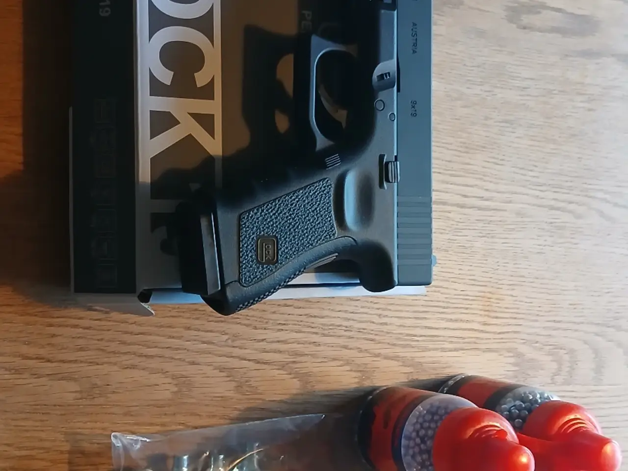 Billede 1 - Luftpistol co2 4.5 mm rundhagl semiautomatisk