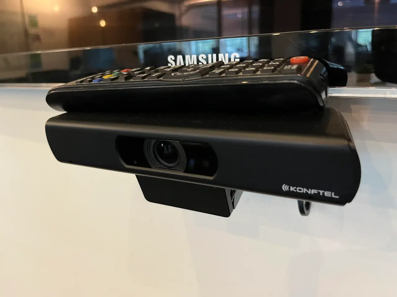 Billede 2 - Fjernsyn SAMSUNG 45" inkl. kamera og ophæng