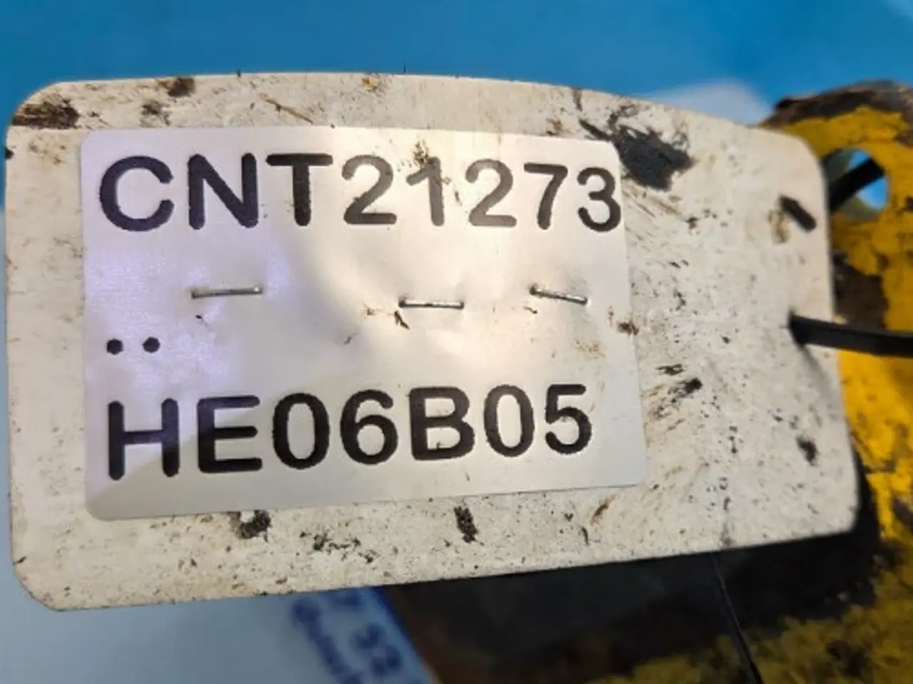 Billede 14 - New Holland LB115B Fastspændingsplade 85803617
