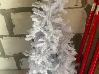 Kunstigt juletræ i hvid 